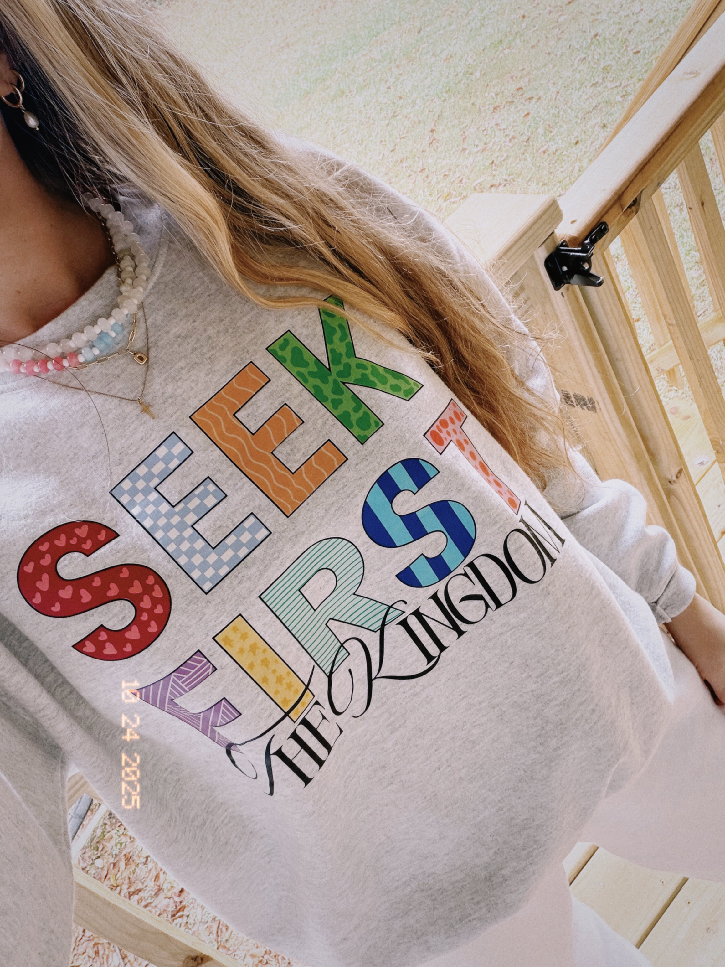 seek first sweatshirt - ash